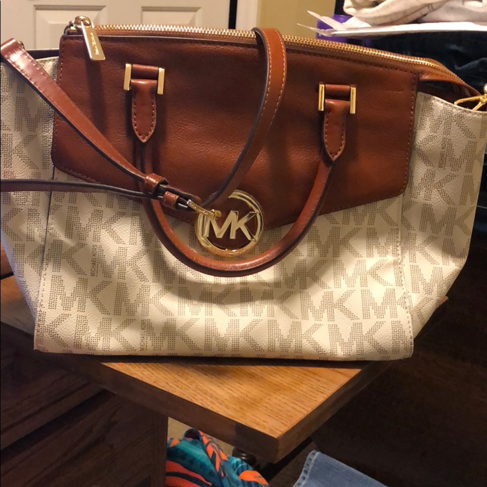 Michael Kors purse